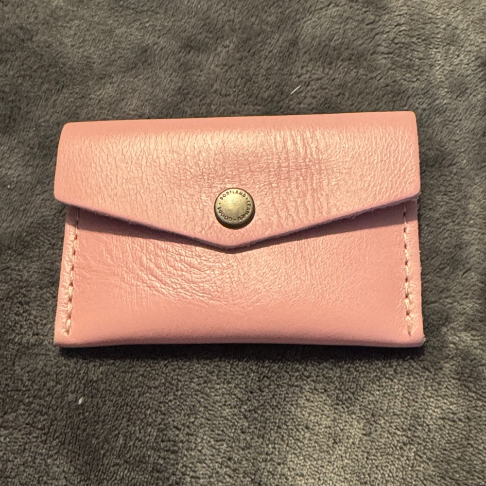 Portland Leather Pink Leather Card Wallet